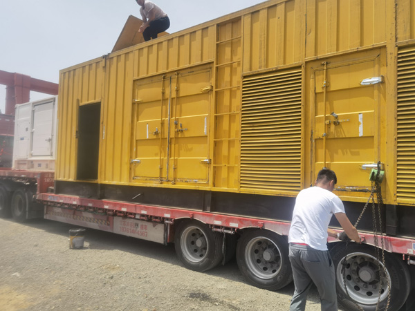 龙凤发电机出租100KW发电机需要什么规格的电缆线？