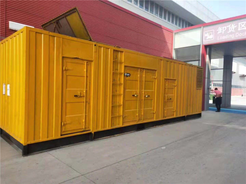 龙凤柴油发电机组预热机油时需要注意哪些安全事项？